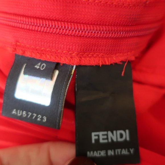 FENDI DRESS RED ACCORDION PLEATED SILK SIZE 40 SLEEVELESS BELTED - Picture 10 of 12